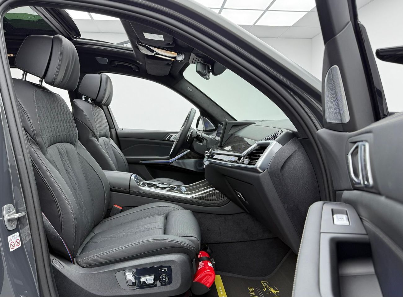 BMW X7 M60i 2024 BMW X7 M60i, 2029 BMW Warranty + Service Pack, Full BMW Service History, Very Low Km. GCC