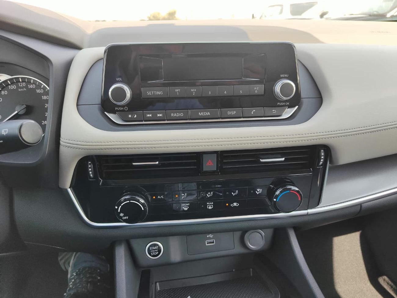 نيسان إكس تريل 2024 Nissan X-Trail S (7-Seater) 2.5L 4-Cyl Petrol A/T 4x4 Export Only