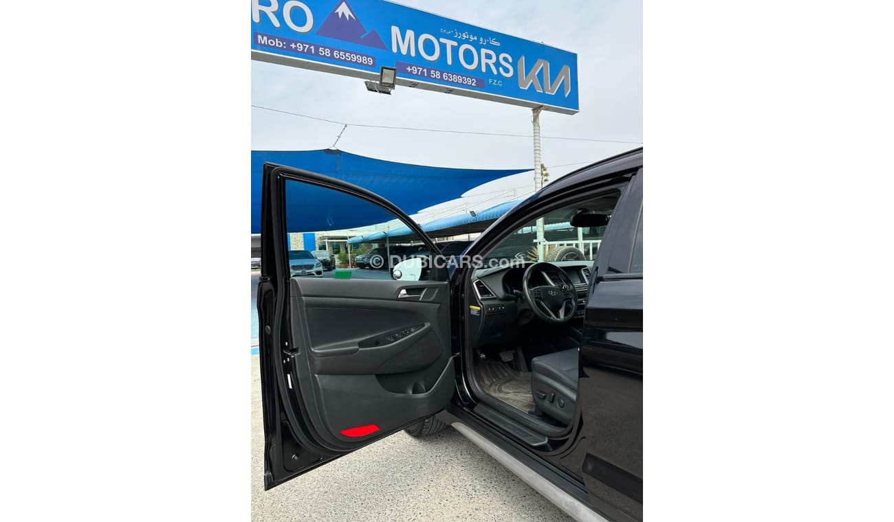 Hyundai Tucson car in perfect condition 2018 4wd with engine capacity 1.6 turbocharged
