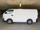 Nissan Urvan STD