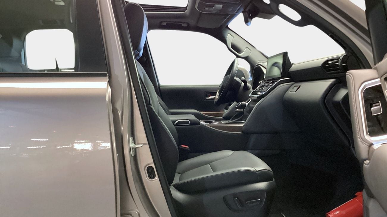 Toyota Land Cruiser GXR | upto AED 20,000 Ramadan Discount | Guaranteed Warranty | 0 Down Payment