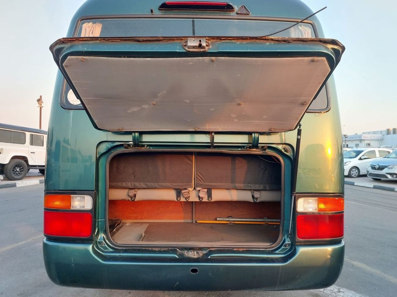 تويوتا كوستر TOYOTA COASTER BUS RHD 1998 MODEL 4.1 L DIESEL AUTOMATIC(PM02852)