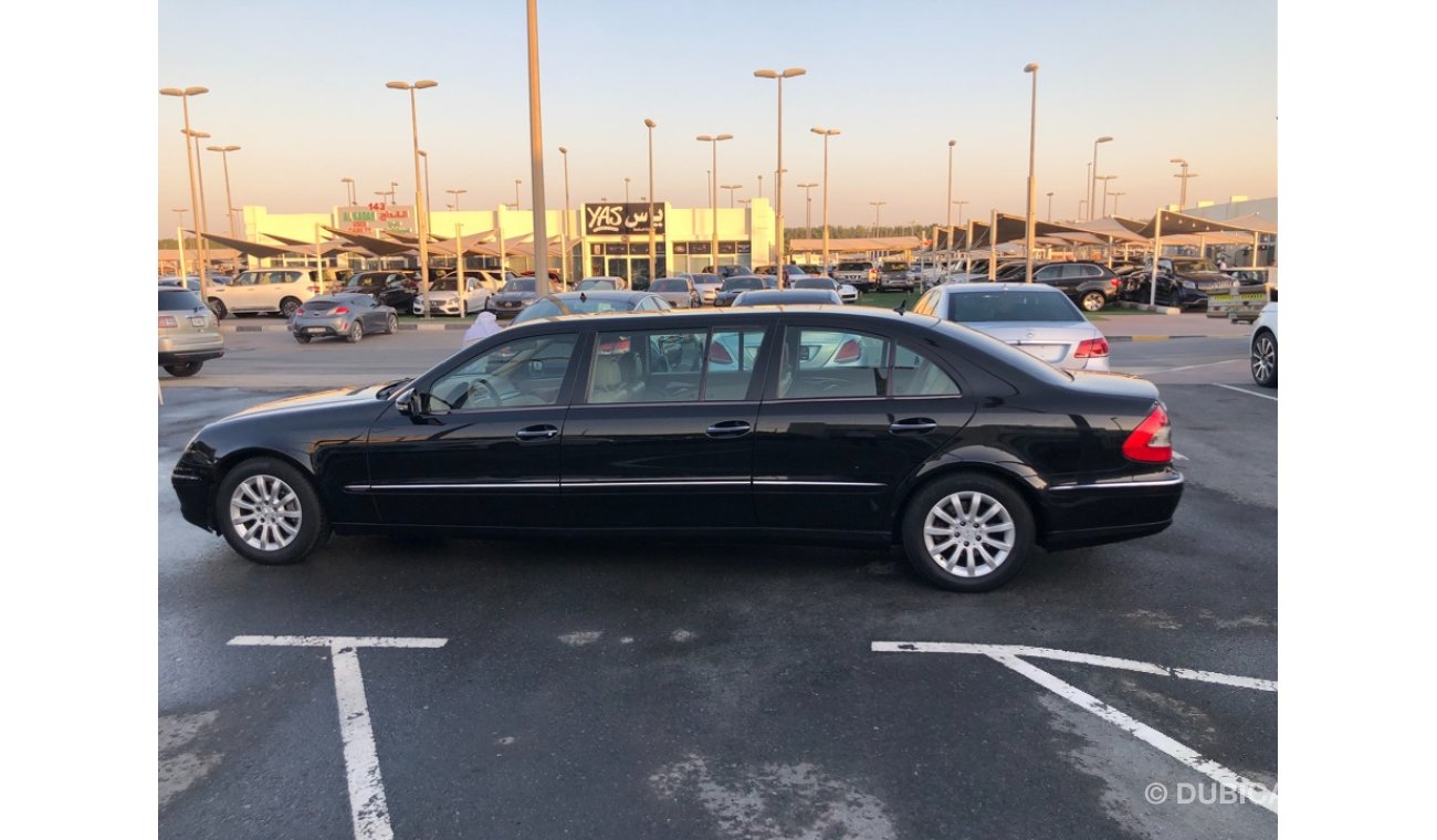 Mercedes-Benz E 350 Mercedes Benz E350 model 2007 GCC car 6 door good condition from inside and outside low mileage