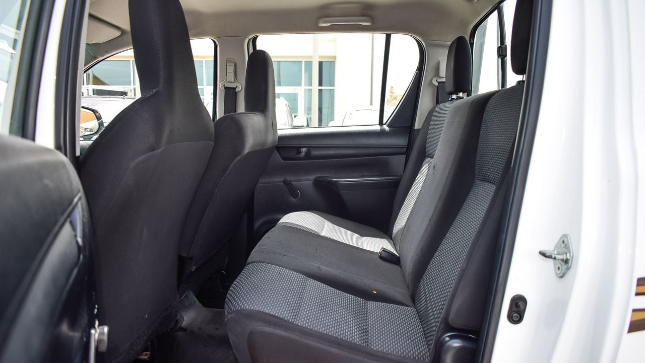 تويوتا هيلوكس GL