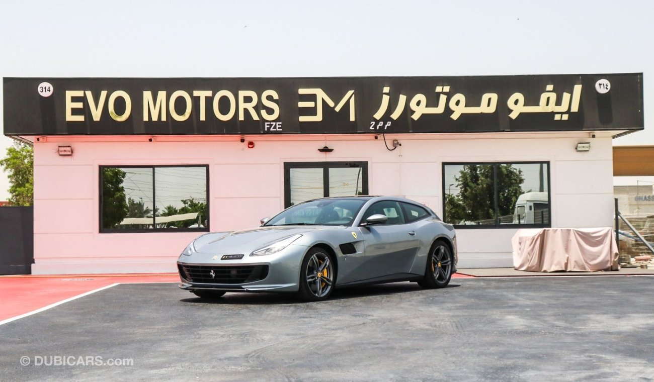 فيراري GTC4Lusso V12*Passenger Display*Full Carbon Inside&Outside*FULL