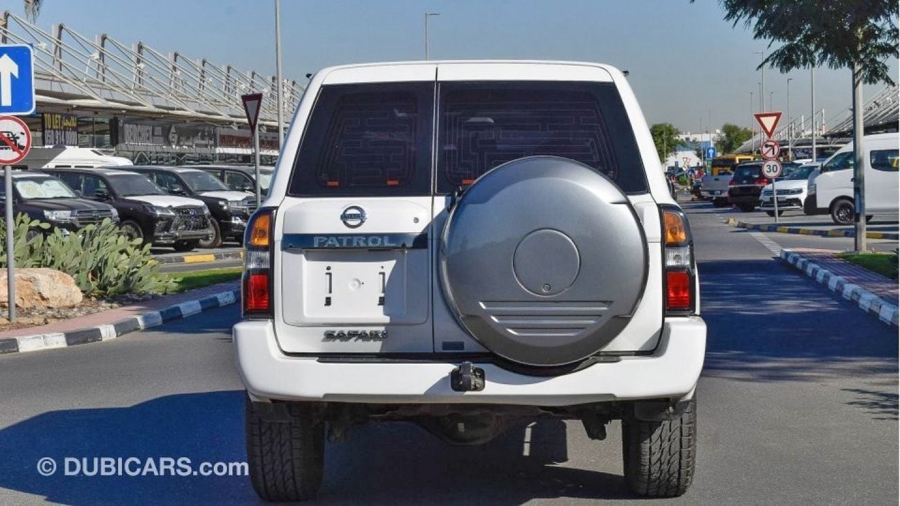 Nissan Patrol Safari