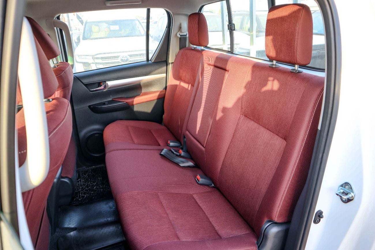 تويوتا هيلوكس  Toyota Hilux (TGN126) 2.7L 4WD – 2026 Model (Manual, 4 Doors)