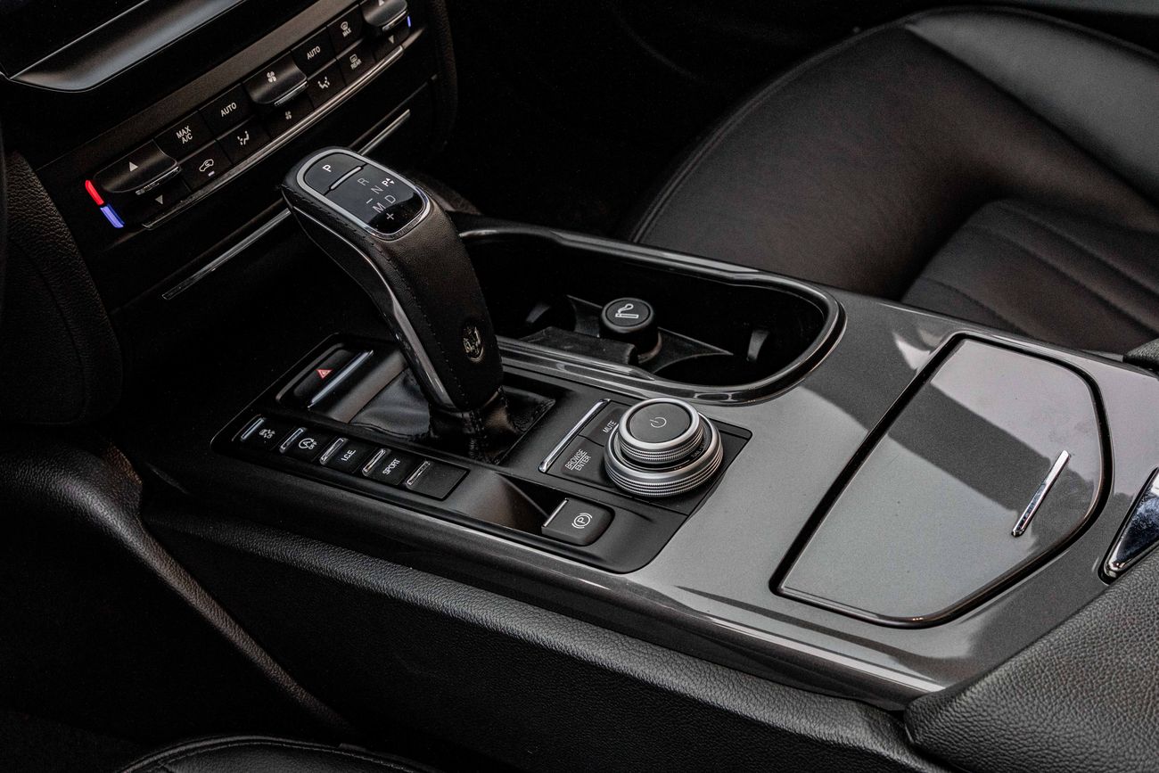 مازيراتي جيبلي Ghibli GT Hybrid | 2,644 P.M | 0% Downpayment | Excellent Condition!