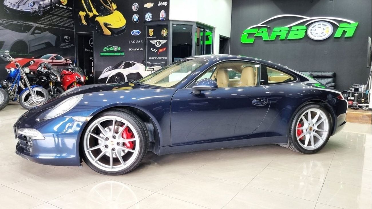 بورش 911 CARRERA PORSCHE CARRERA 2013 GCC WITH 68K KM FULL PORSCHE SERVICE HISTORY IN GOOD CONDITION FOR 220K AED
