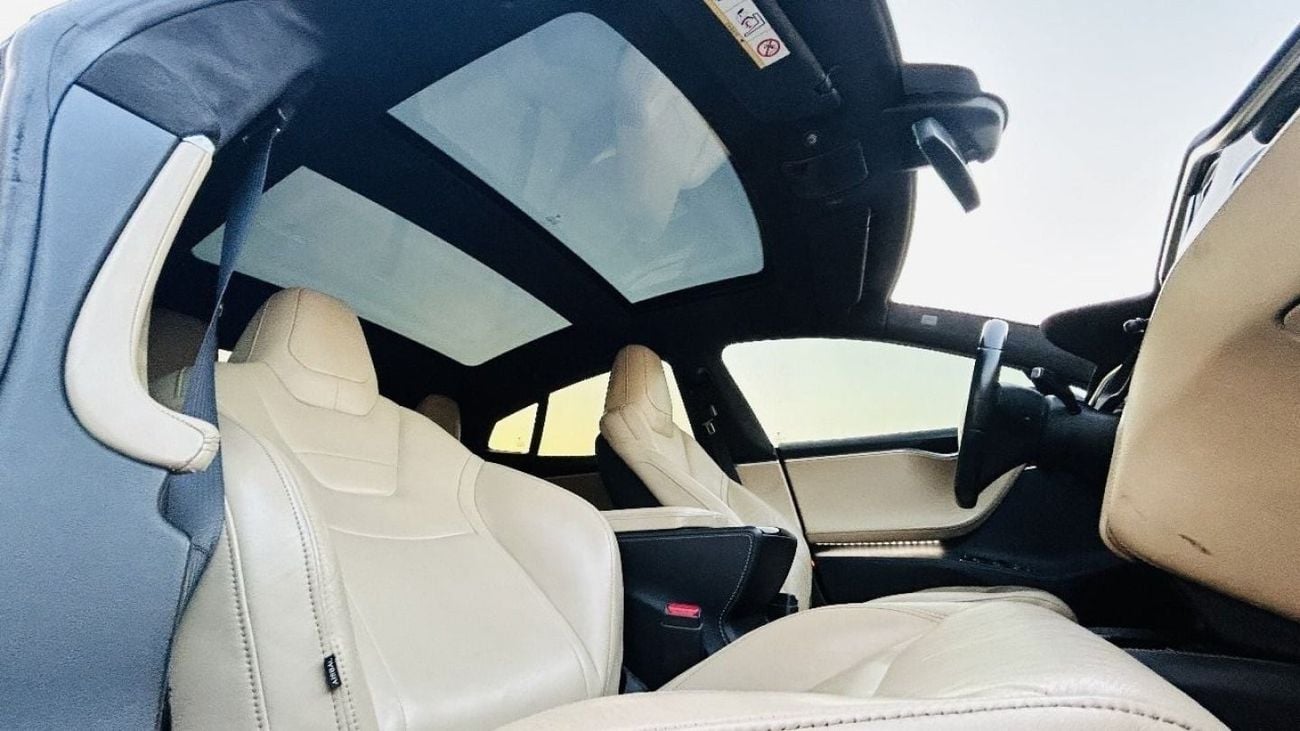 تسلا Model S تيسلا موديل S P85D 2015 | دول مجلس التعاون الخليجي | محرك مزدوج | فش | العديد من الإضافات