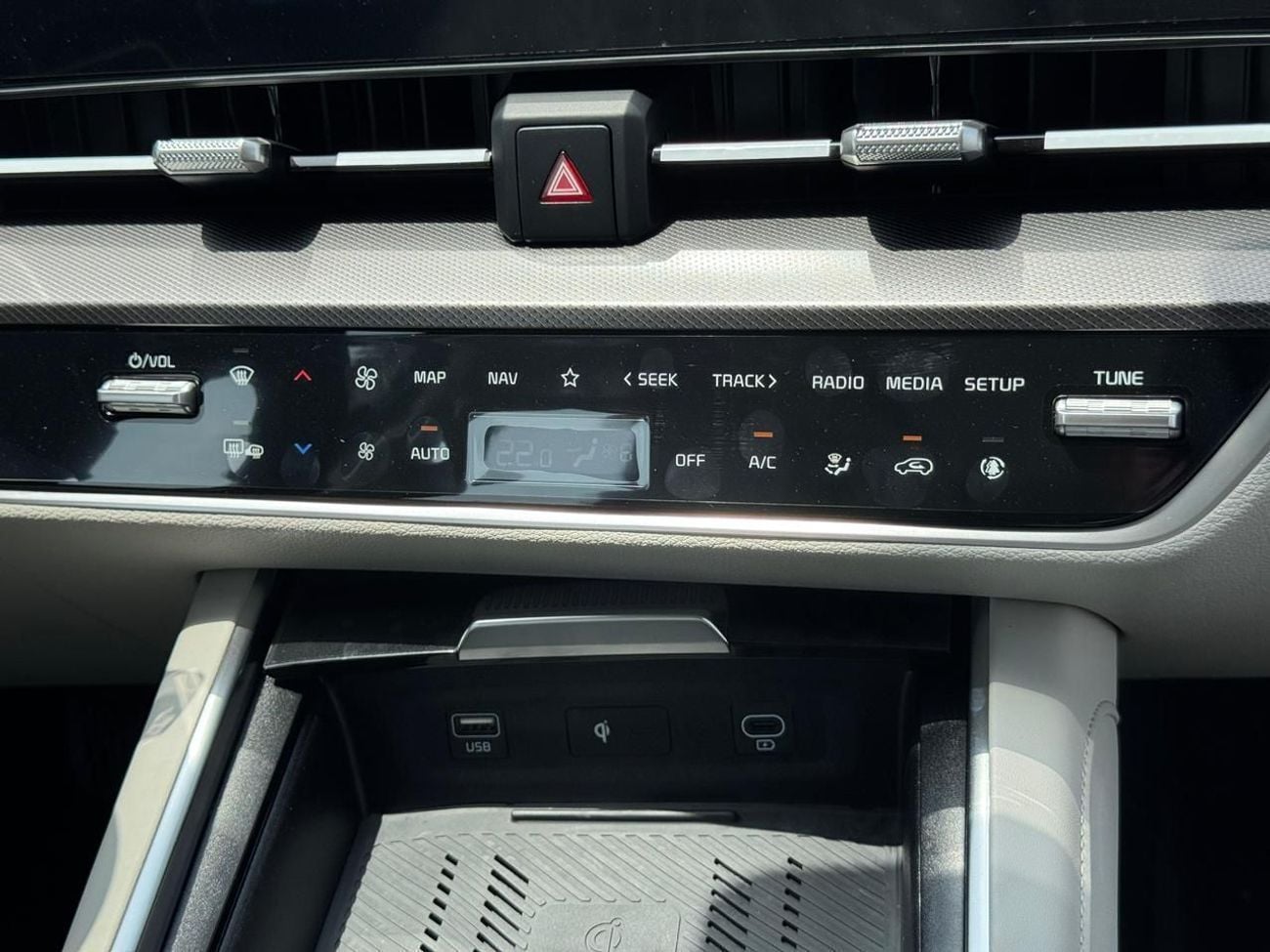 كيا سبورتيج SX 2.0L HEV Chinese Specs 2025 Export Price @ 88,500 AED