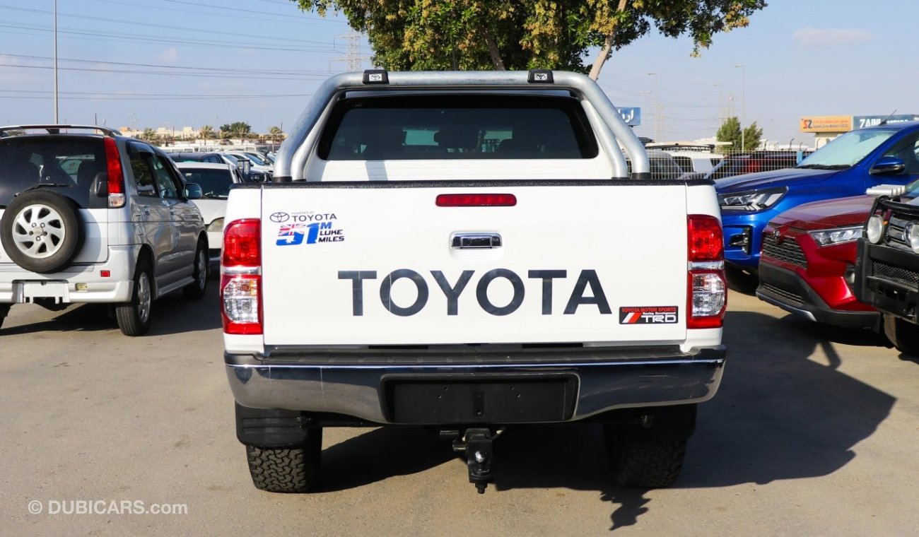 Toyota Hilux SR5 Diesel Right Hand drive clean car