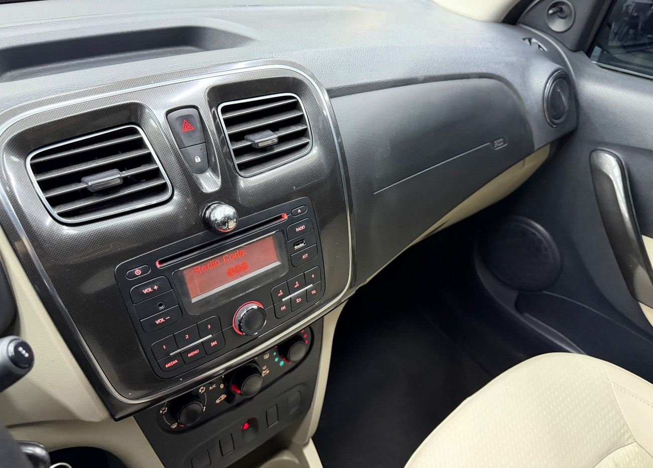 Renault Symbol GCC .. Good Condition 4 cyl