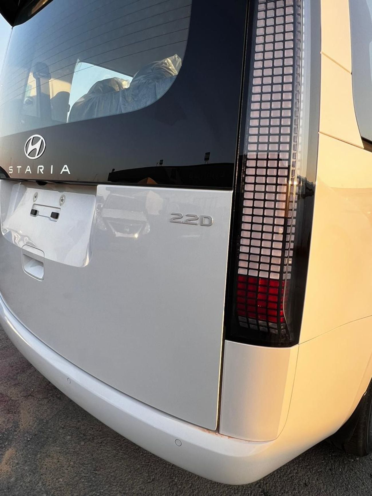 Hyundai Staria COMFORT Hyundai Staria Bus 11 2.2L Diesel AT MY 2025