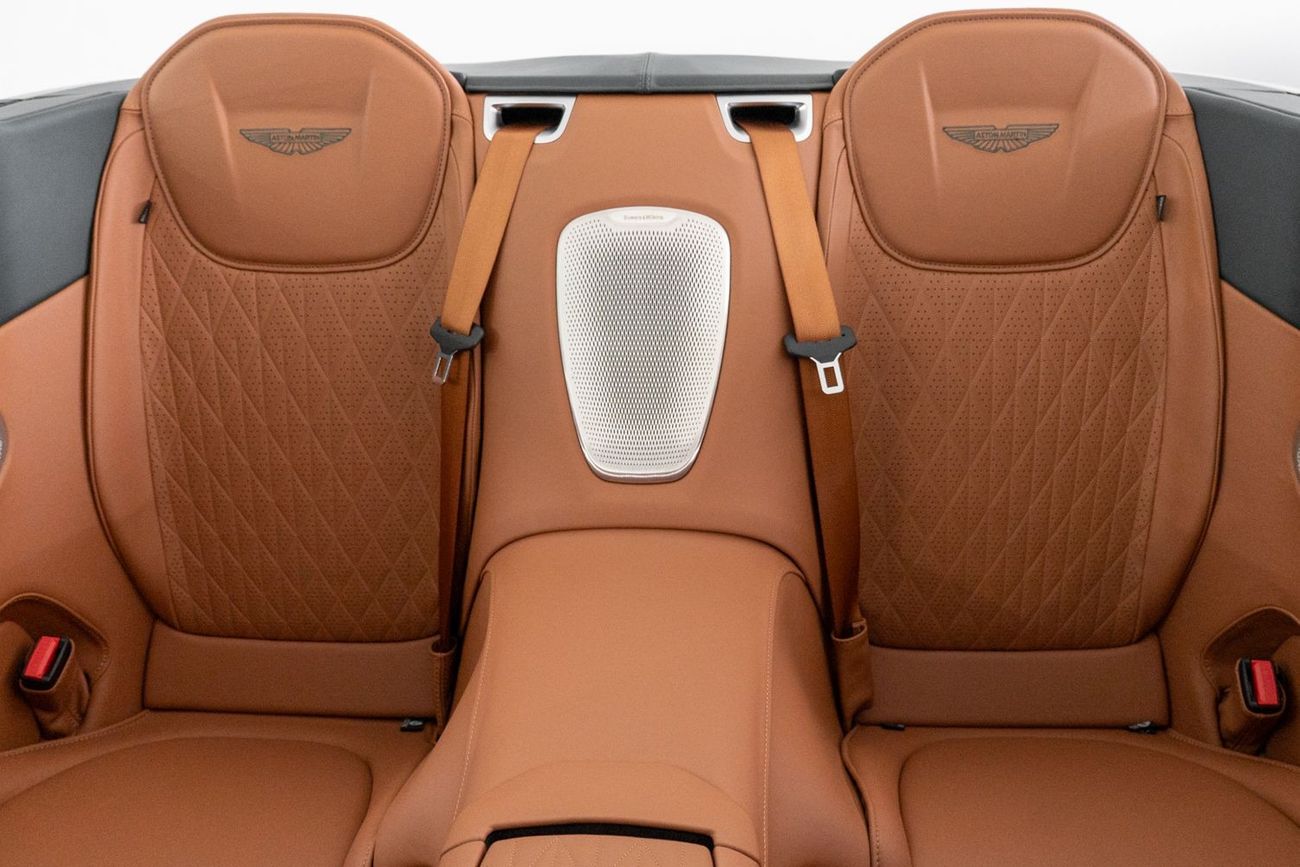 Aston Martin DB DB12 / Warranty and Service Contract