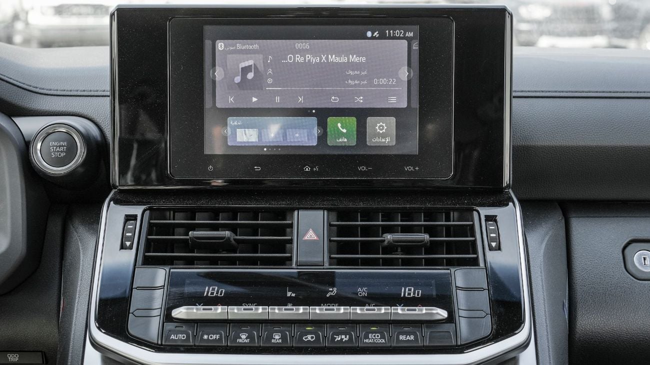 Toyota Land Cruiser 2025 Toyota Land Cruiser GXR 4.0L AT Petrol (White-Black)