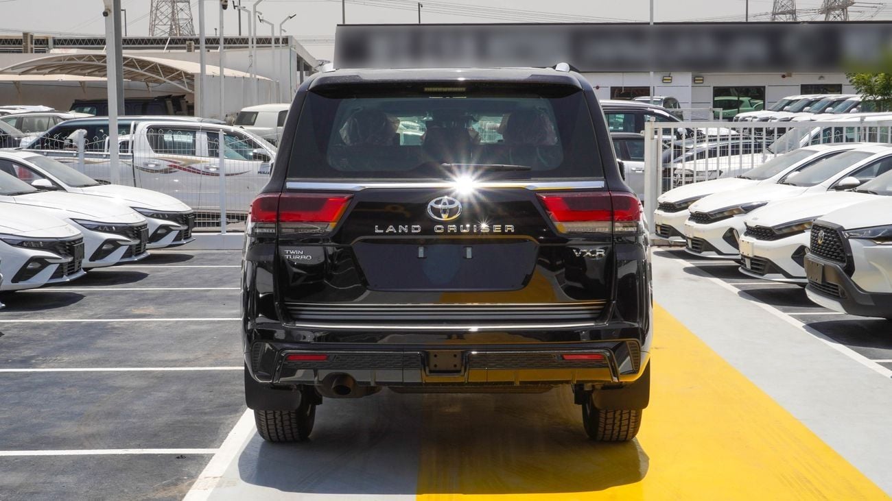 Toyota Land Cruiser VXR  Twin Turbo 3.5 L V6
