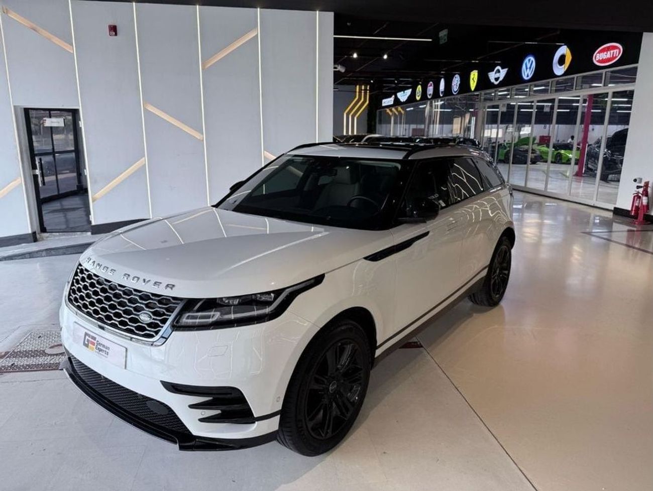 لاند روفر رينج روفر فيلار P250 R-Dynamic S 2.0L 2019 VELAR R DYNAMIC SE P250 / 40,000 KM / Warranty Available up on request