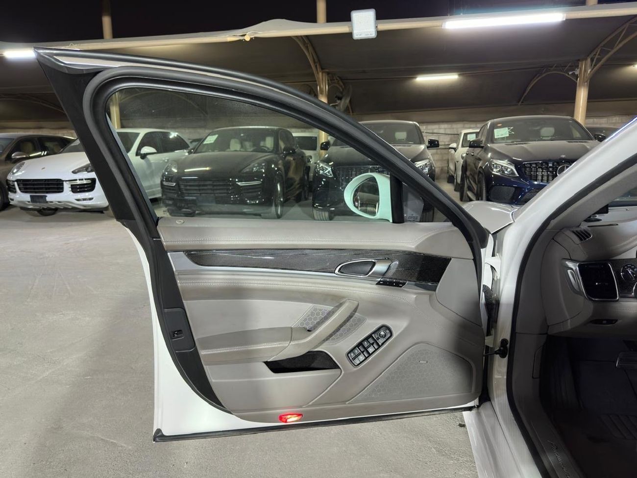 Porsche Panamera PORSCHE PANAMERA 4S 2010 4.8L | WALD AERO KIT | CARBON INTERIOR | BOSE SOUND SYSTEM