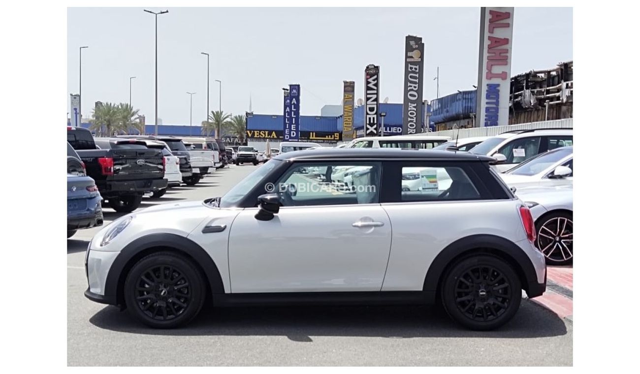 Mini Cooper 3 years Warranty and Service 2022 GCC