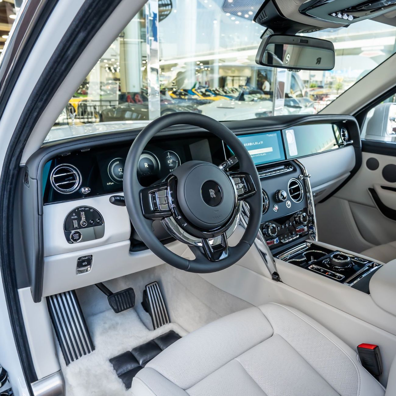 Rolls-Royce Cullinan 2026 ROLLS ROYCE CULLINAN SILVER BADGE BRAND NEW