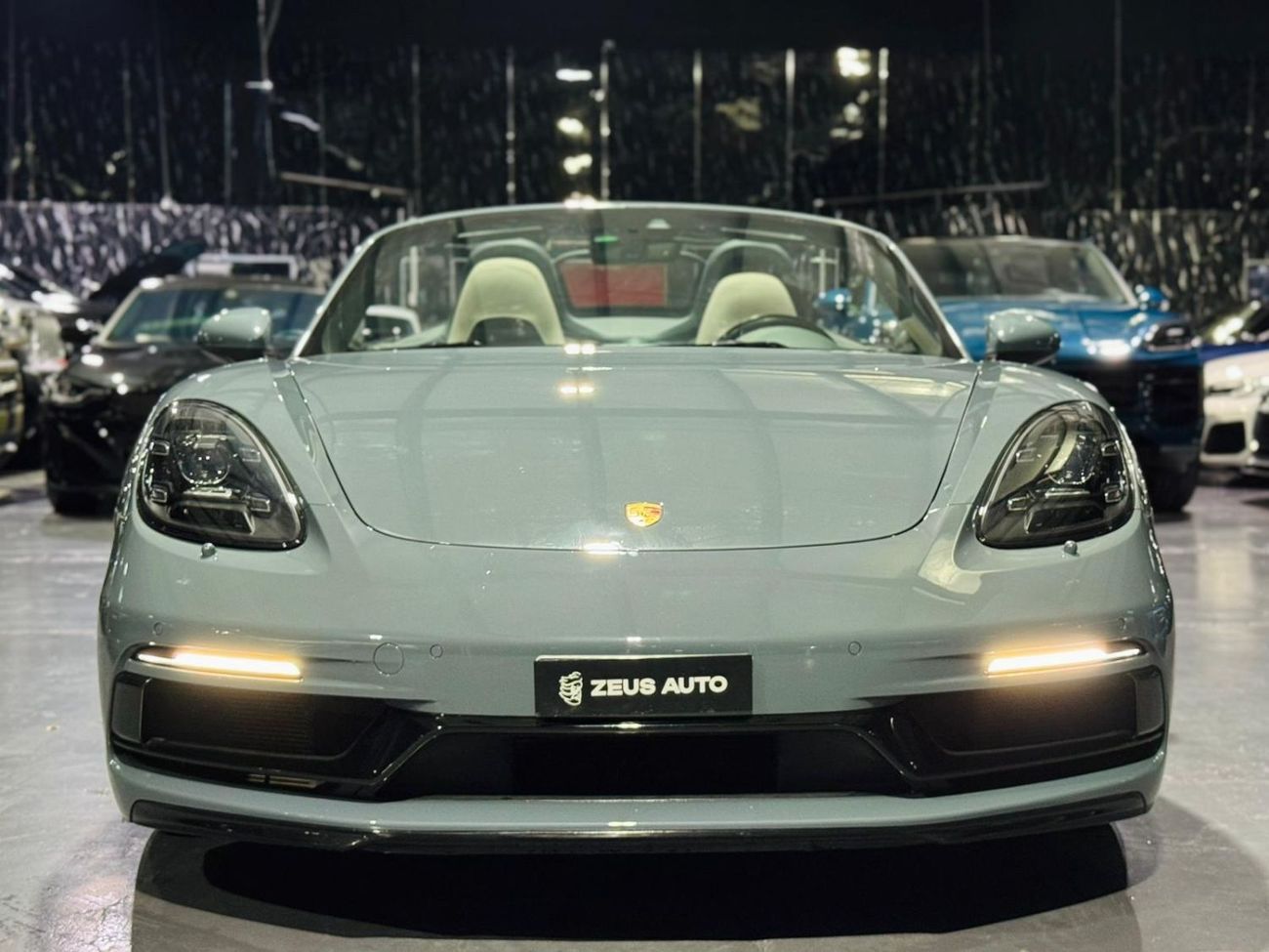 بورش بوكستر 718 GTS 2.5L 2018 Porsche 718 Boxster, June 2027 Porsche Warranty, Sport Chrono Package, GCC