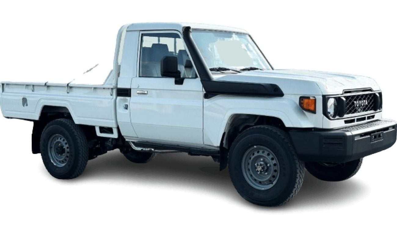 تويوتا لاند كروزر بيك آب Toyota Land Cruiser 79 4.2L 3 STR SC DSL DAB & ABS NEW FACE MT
