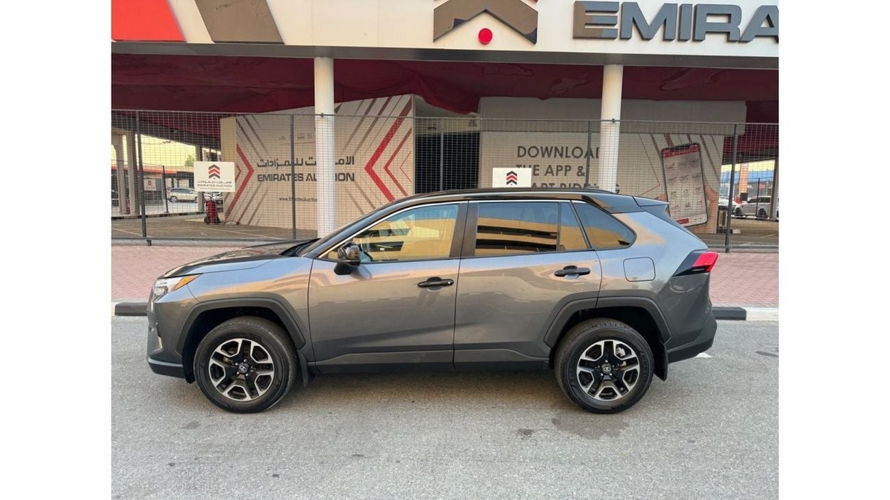 تويوتا راف ٤ 2023 LE KEY START AWD 2 REMOTES USA IMPORTED