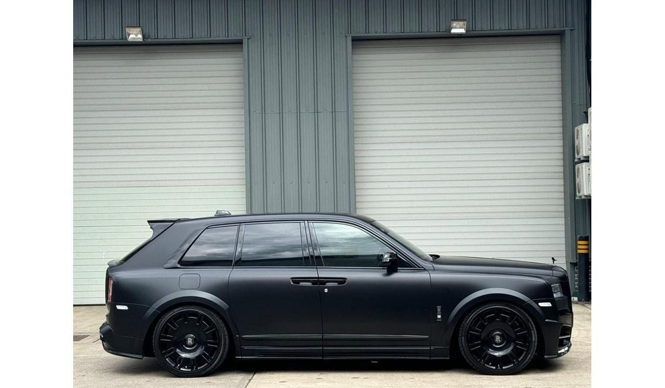 Rolls-Royce Cullinan 6.75 V12 Black Badge RIGHT HAND DRIVE