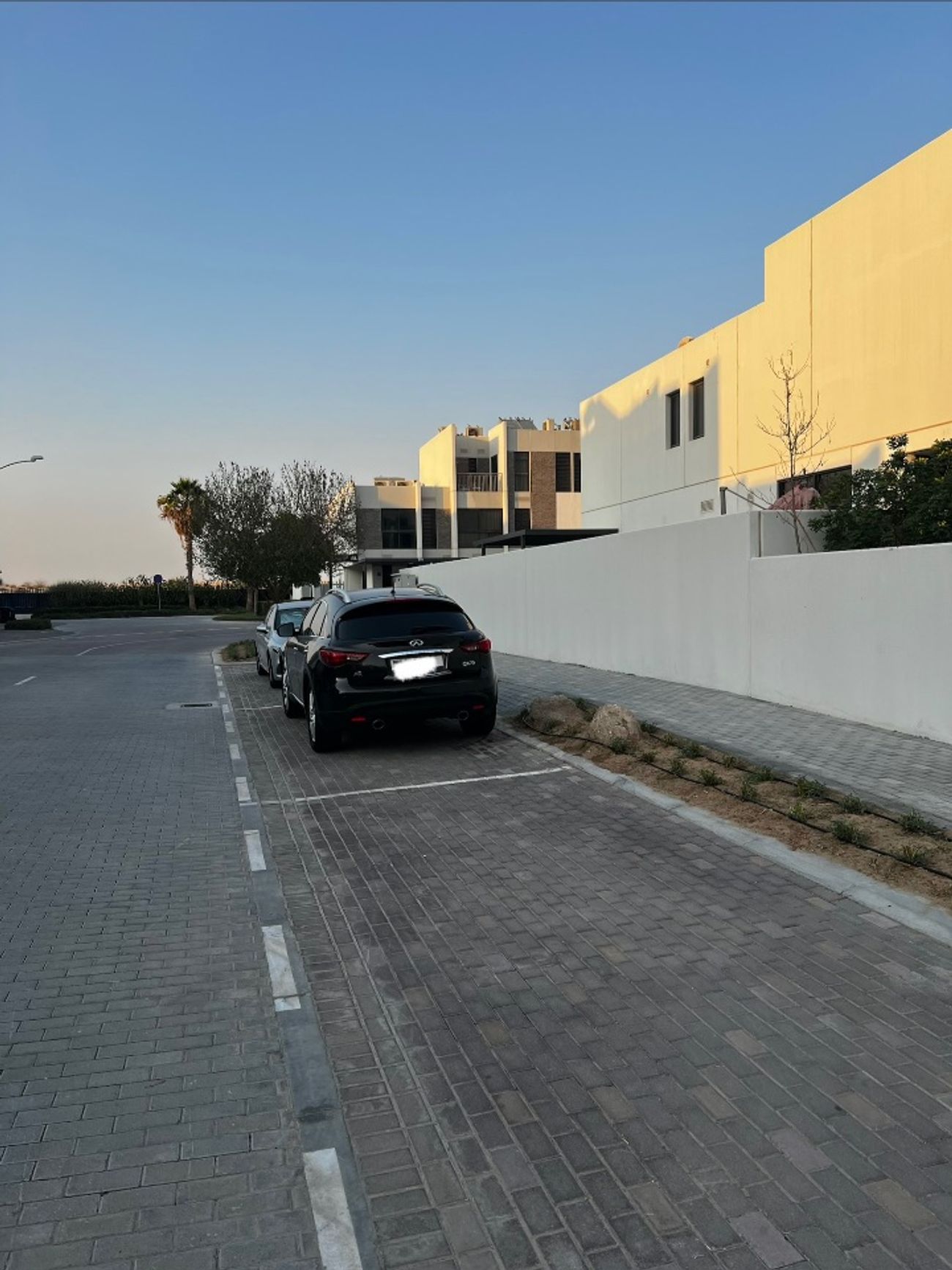 Infiniti QX70 Luxe Sensory