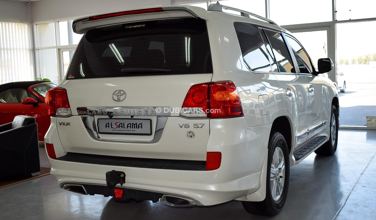 Toyota Land Cruiser VXR V8 5.7