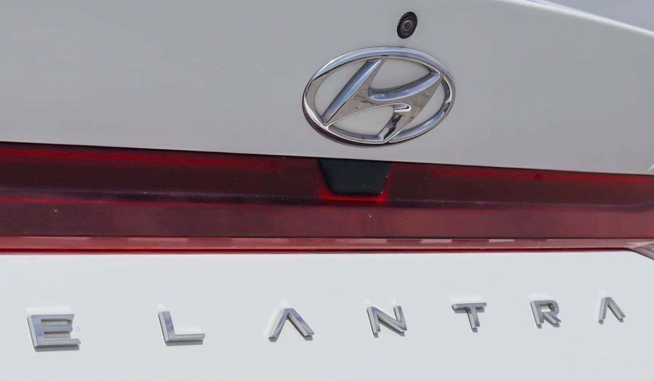 هيونداي إلانترا Smart 1.6L Hyundai Elantra 2021 GCC 1.6 L accident-free,  in excellent condition, 769 P.M
