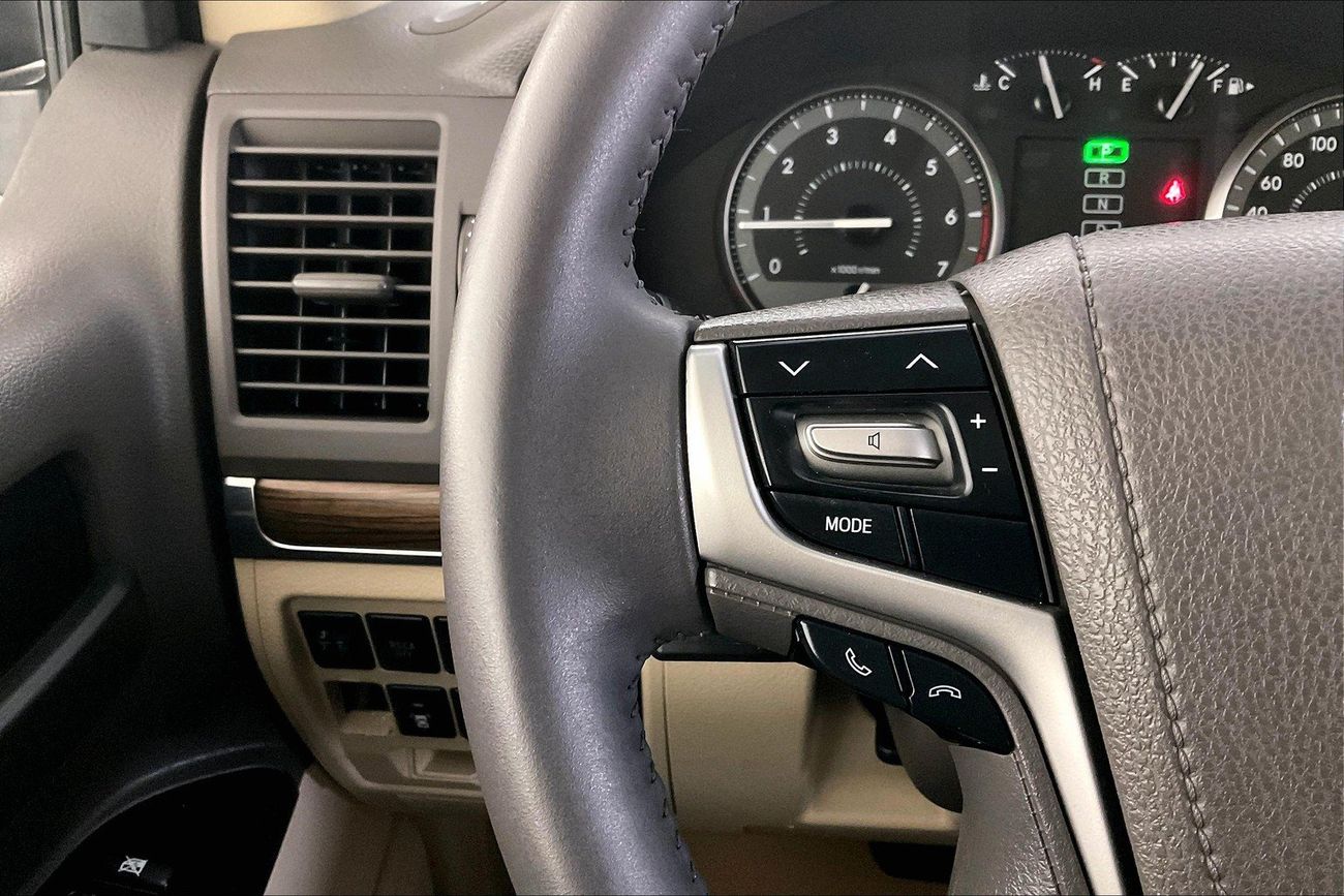 تويوتا لاند كروزر GXR | شامل الضمان | 0 ﺪﻔﻋﺓ ﺃﻮﻟﻯ