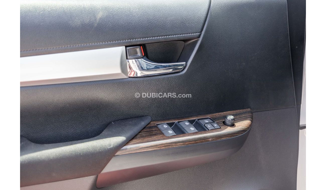 Toyota Hilux TOYOTA HILUX 4.0 AT WHITE 2023