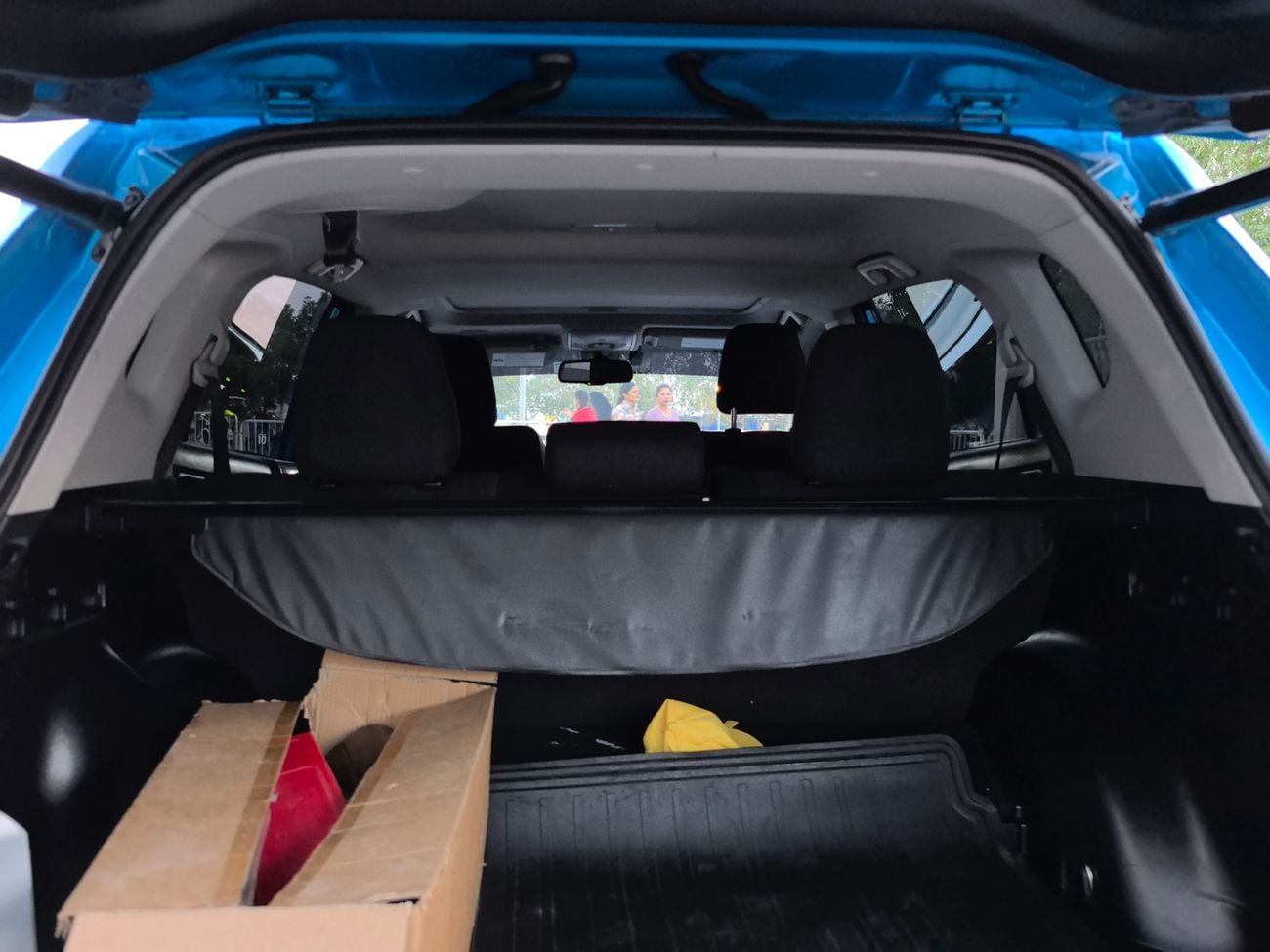 Toyota RAV4 XLE 2.5L