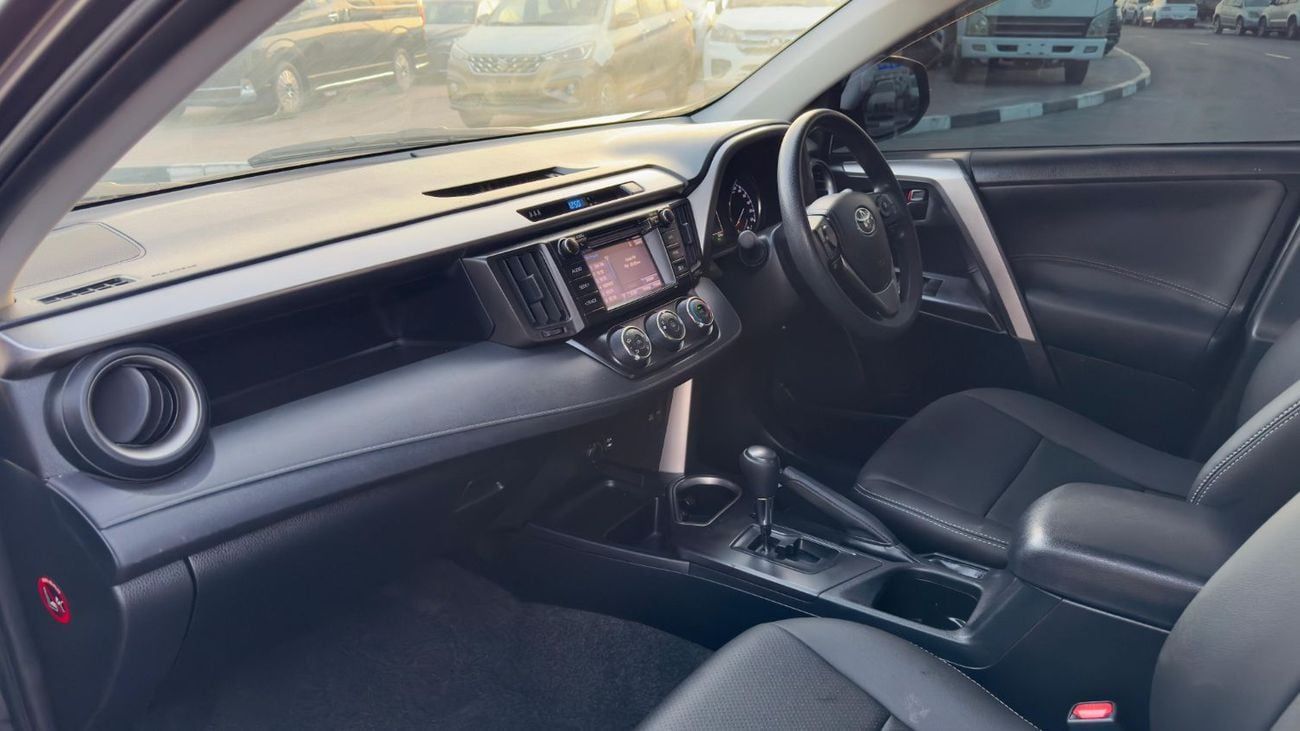 تويوتا راف ٤ EXCELLENT CONDITION | REAR VIEW CAMERA | 2.0L PETROL ENGINE | 2019 | RHD | PREMIUM BLACK INTERIOR