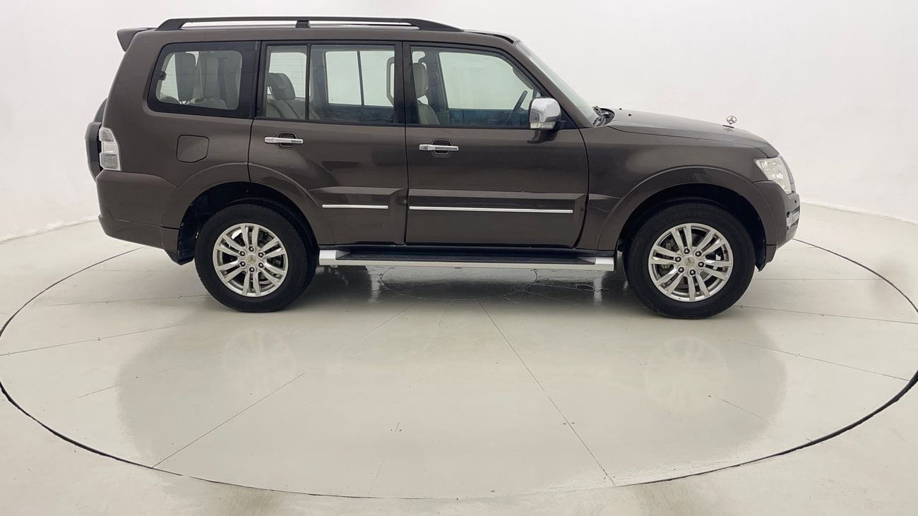 Mitsubishi Pajero GLS HIGHLINE 3.8 | Zero Down Payment | Home Test Drive