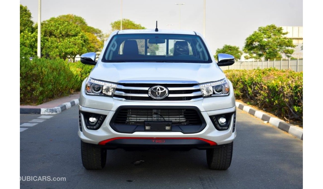 تويوتا هيلوكس Trd Double Cabin  4.0L V6 4WD Automatic