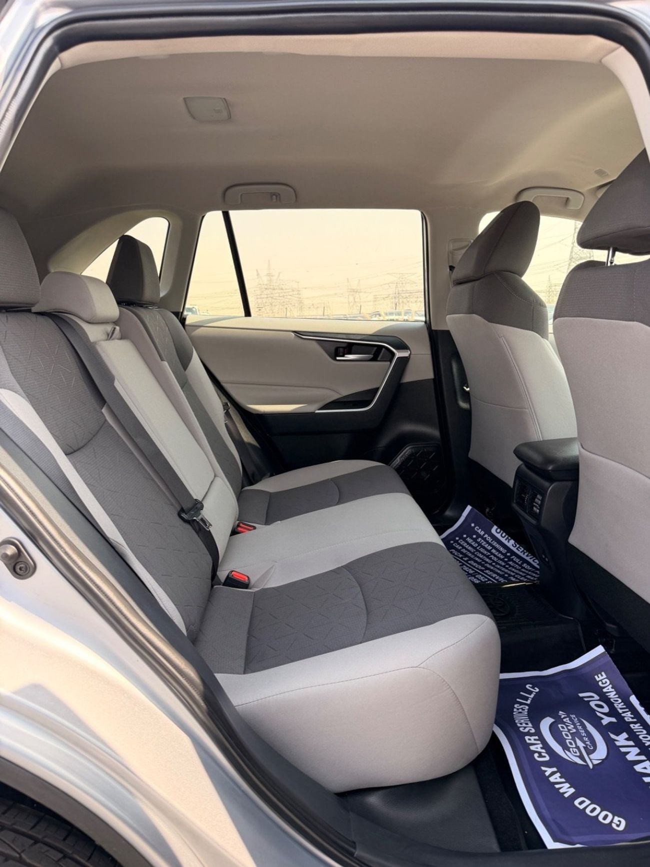 تويوتا راف ٤ XLE 2.5 L push start 2025 full option