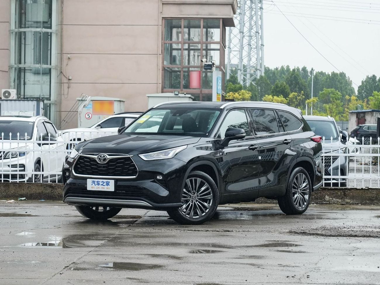 تويوتا هايلاندر TOYOTA HIGHLANDER LIMITED 2.5L HYBRID SUPREME EDITION MODEL 2026