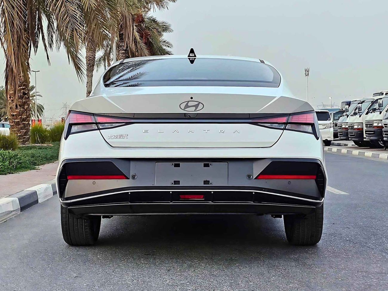 Hyundai Elantra LUXURY / SUNROOF / 1.5L PETROL / LIMITED TIME OFFER