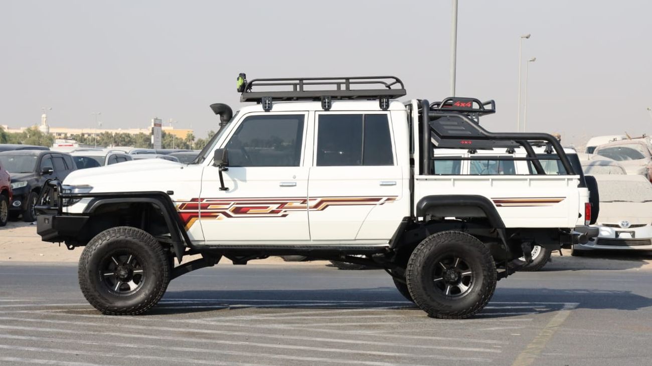 Toyota Land Cruiser Pick Up Double Cabin 4.5L 2014 TOYOTA LAND CRUISER DOULE CABIN