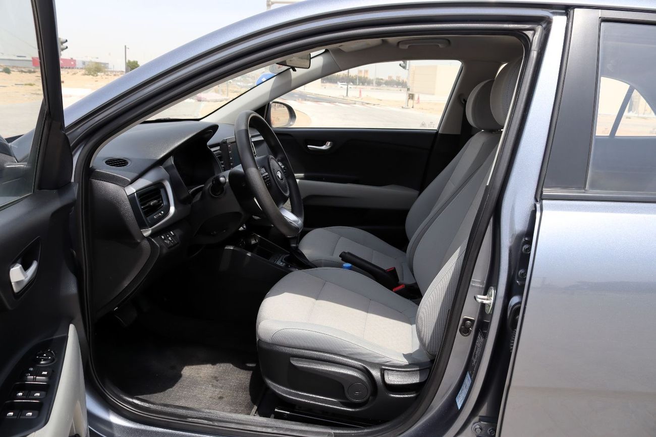 Kia Rio EX 1.4L (100 HP) Hatchback