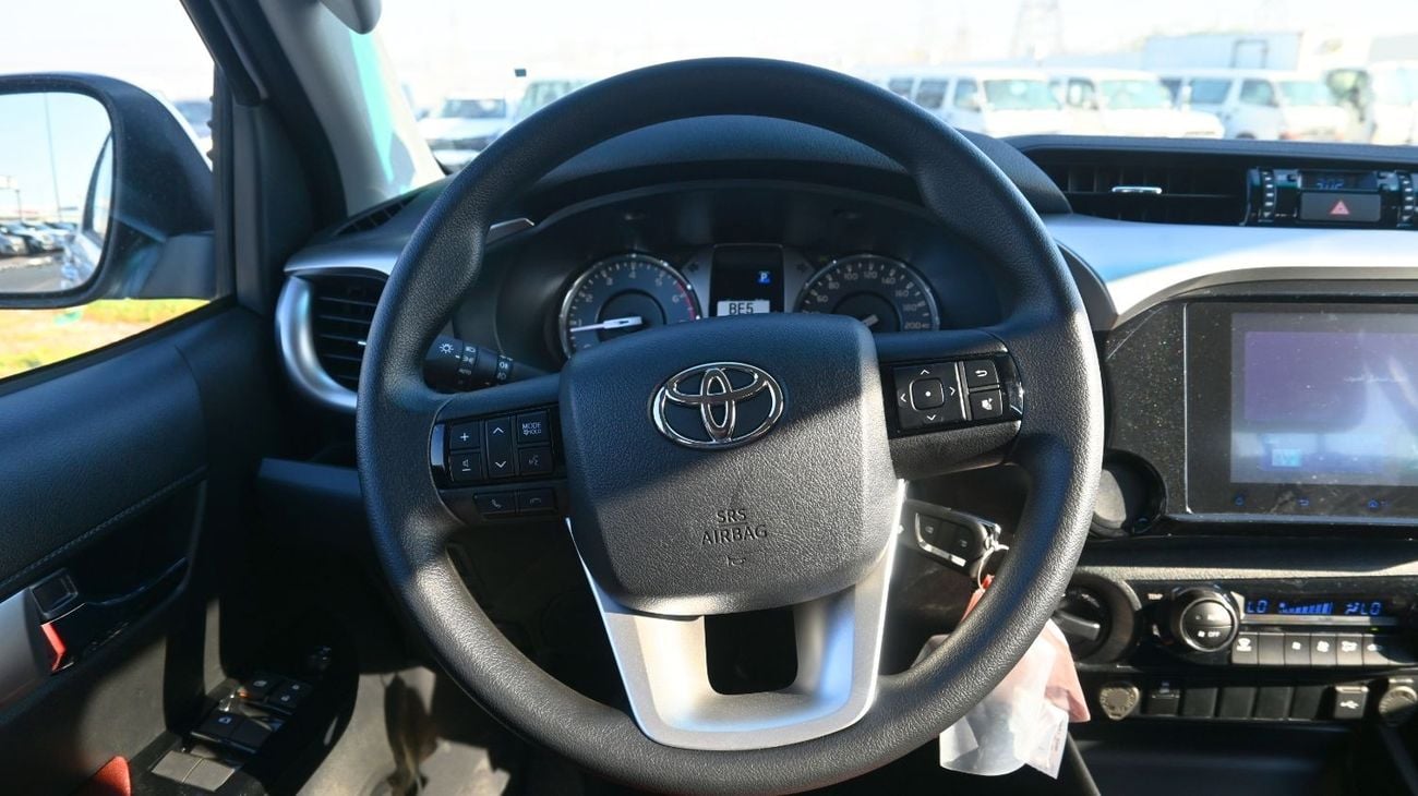 تويوتا هيلوكس Toyota Hilux 2025 2.7L Petrol pick-up 4WD
