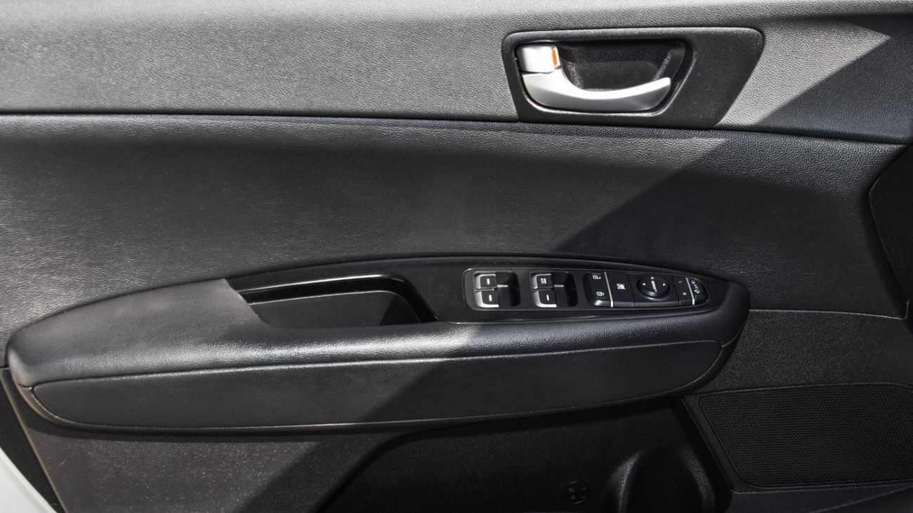 Kia K5 خاليه من الحوادث