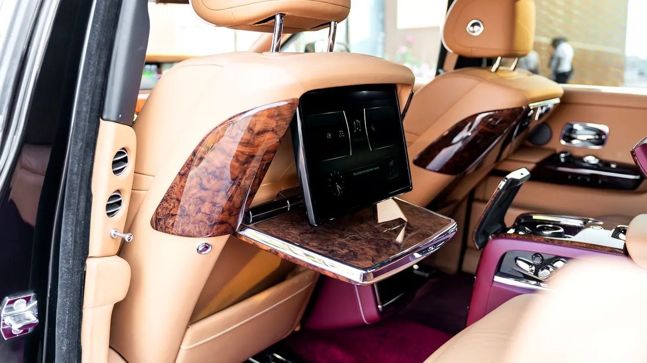 رولز رويس فانتوم GCC Specs | Very Low Mileage