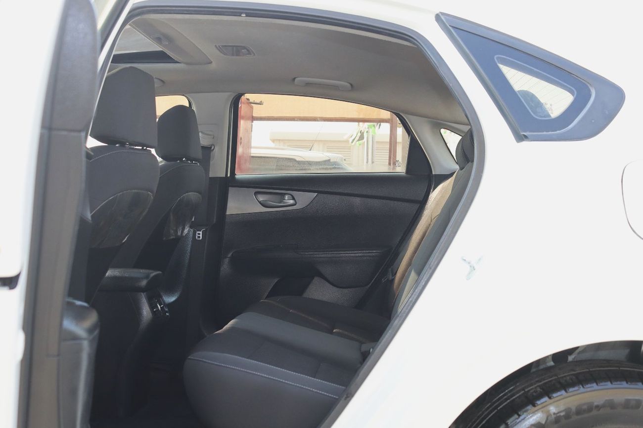 كيا سيراتو كيا سيراتو - 2019 - خليجى   - بدون حوادث - فتحة سقف - محرك 1.6L - بحاله ممتازه