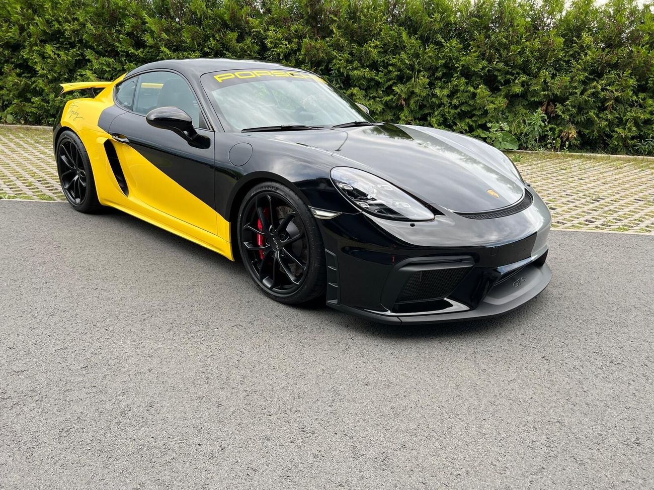 بورش كايمان 718 GT4 4.0L (420 HP) A/T