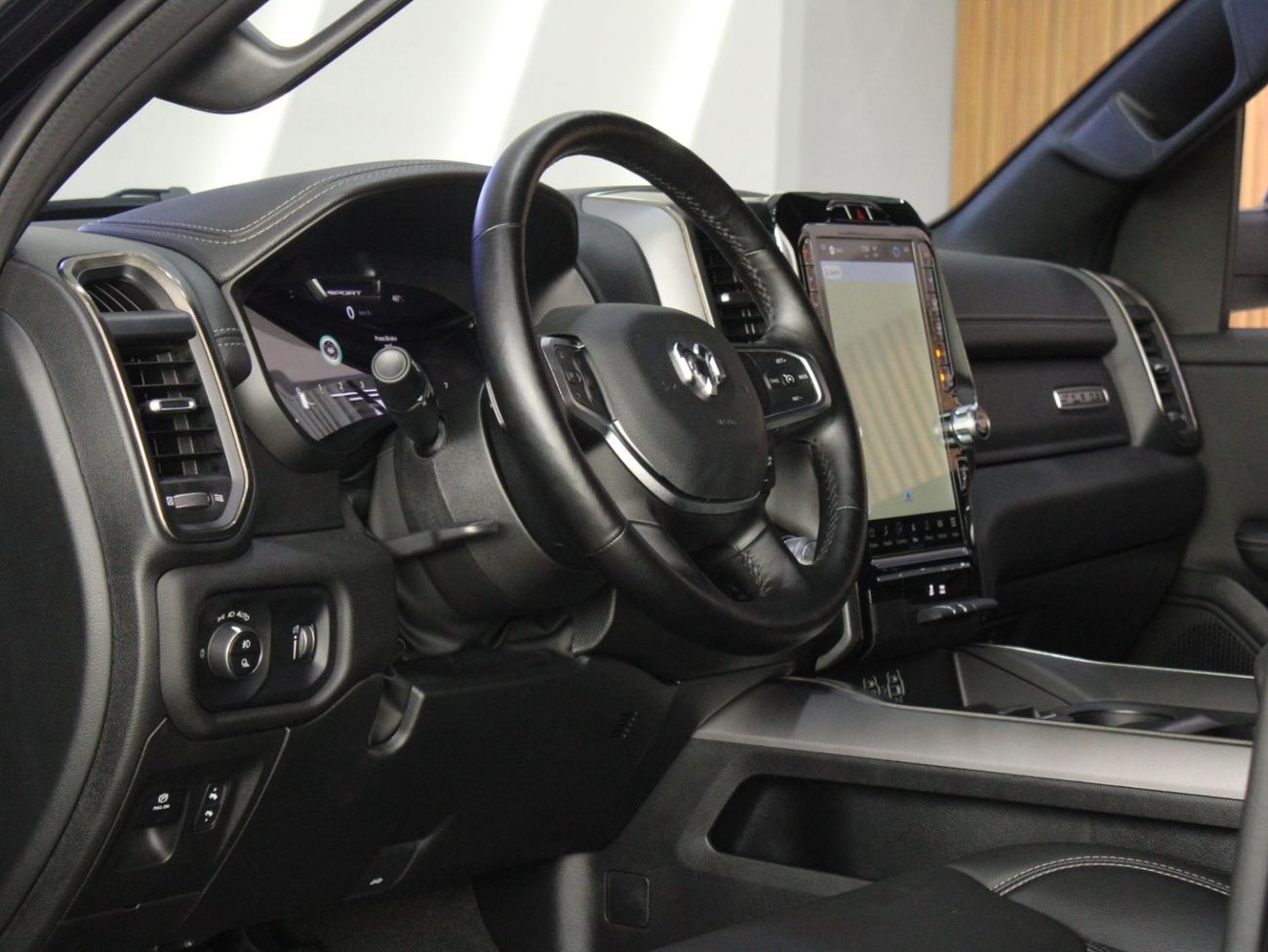 رام 1500 DODGE RAM SPORT | Low mileage | with Warranty