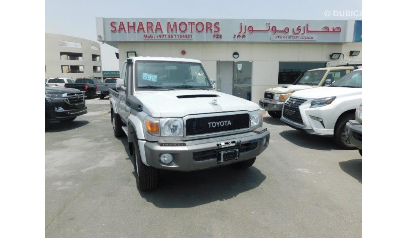 تويوتا لاند كروزر بيك آب 79 SINGLE CAB LX V8 4.5L TURBO DIESEL WITH WINCH